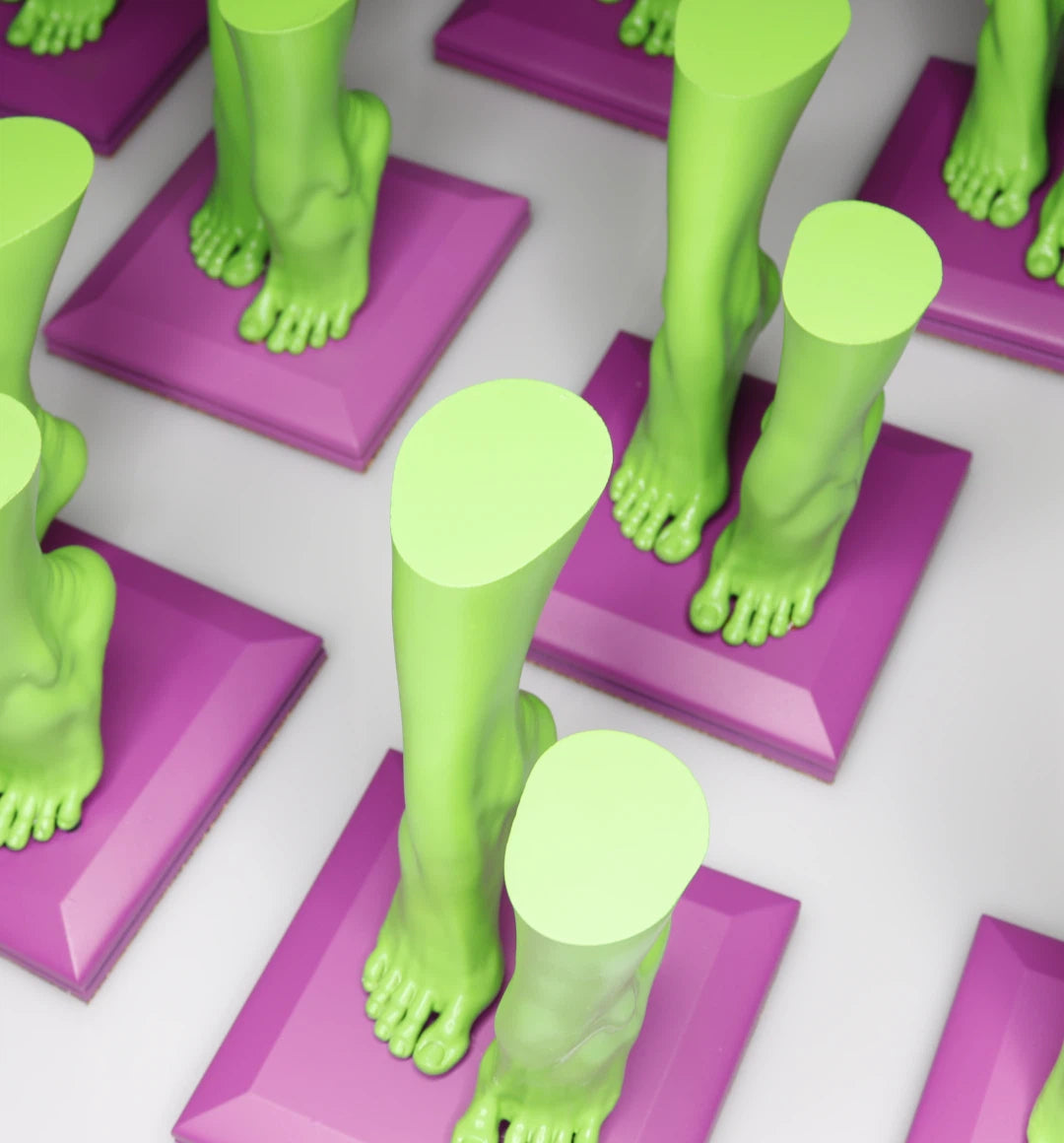 3D-printet statue af fødder med realistiske detaljer og skulpturel finish
